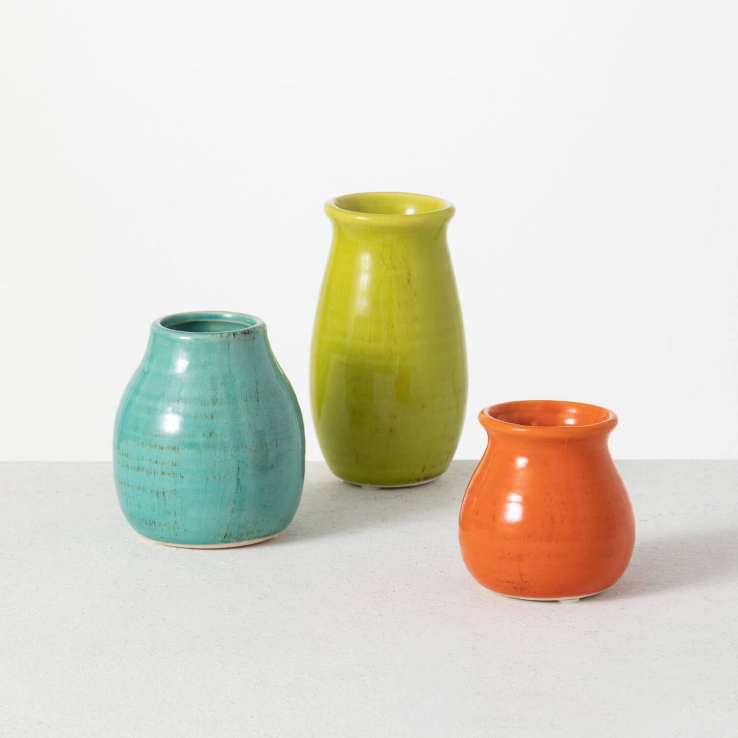 GLOSSY VASE